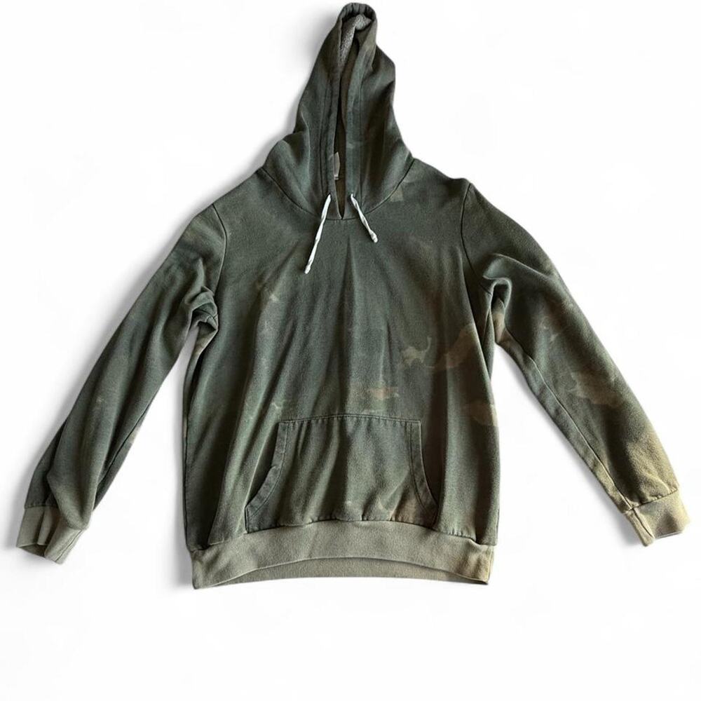 Alternative apparel green camo hoodie